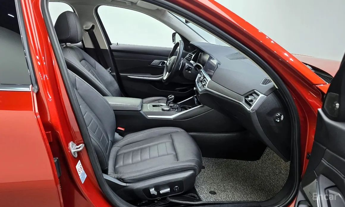 Фото 10 - BMW 3 Series