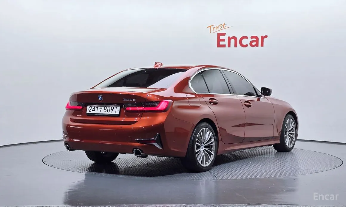 Фото 2 - BMW 3 Series