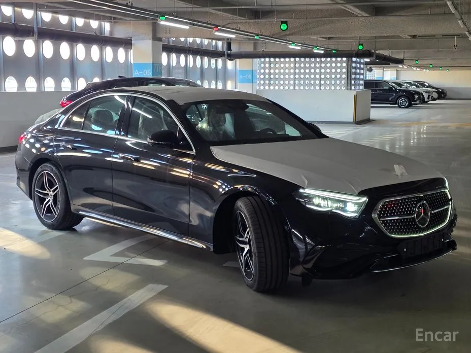 Фото 1 - Mercedes-Benz E-Class