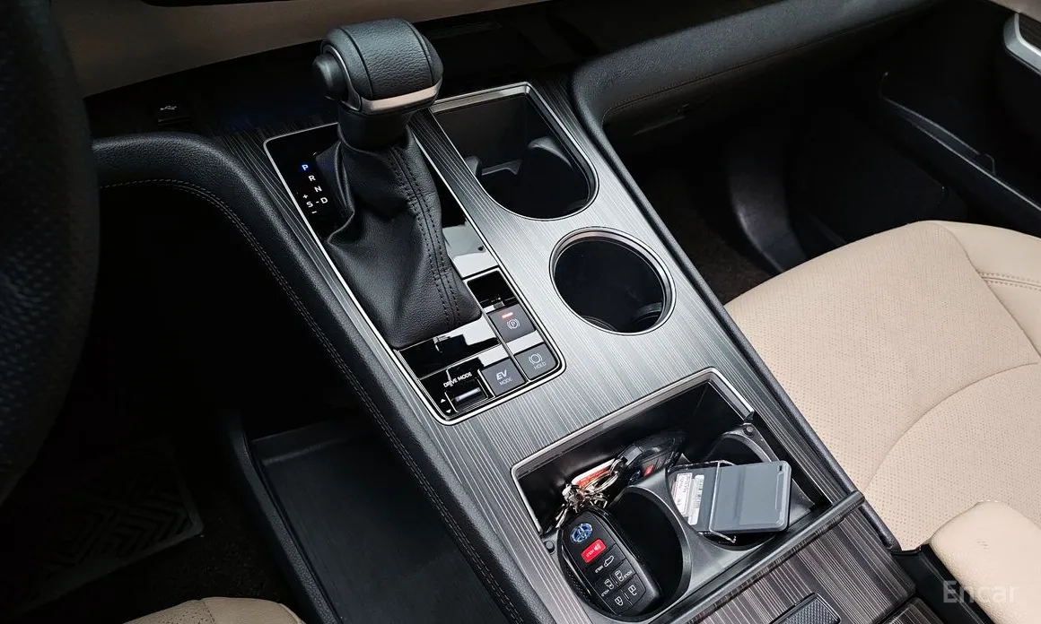 Фото 9 - Toyota Sienna