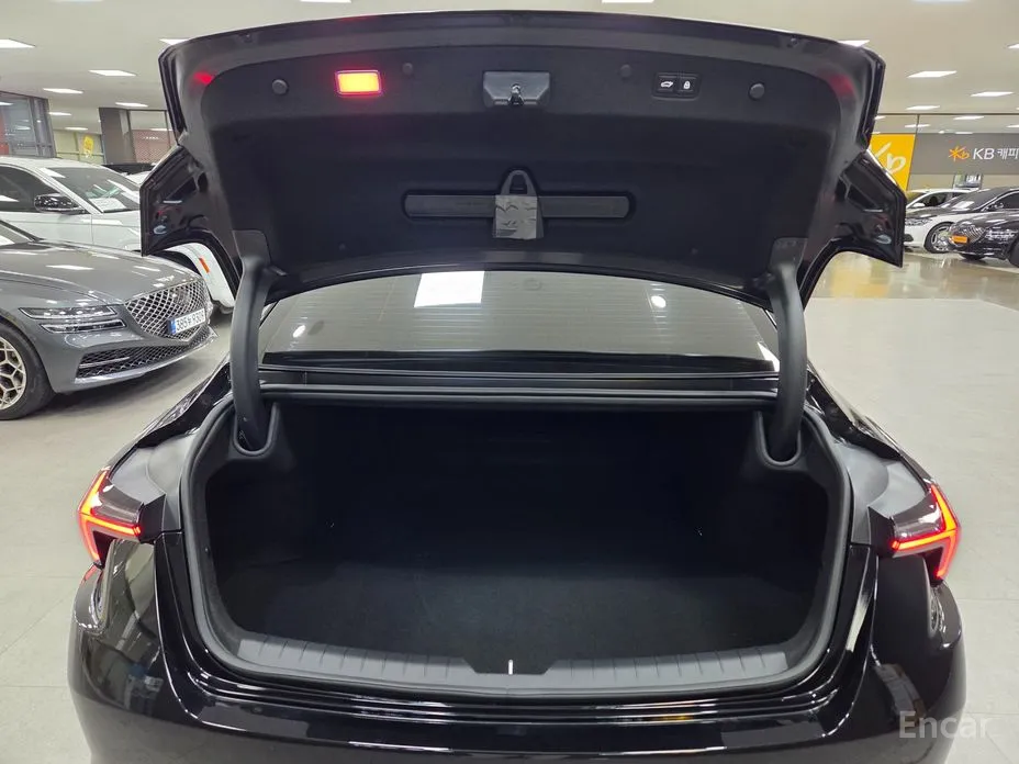 Фото 20 - Kia K8