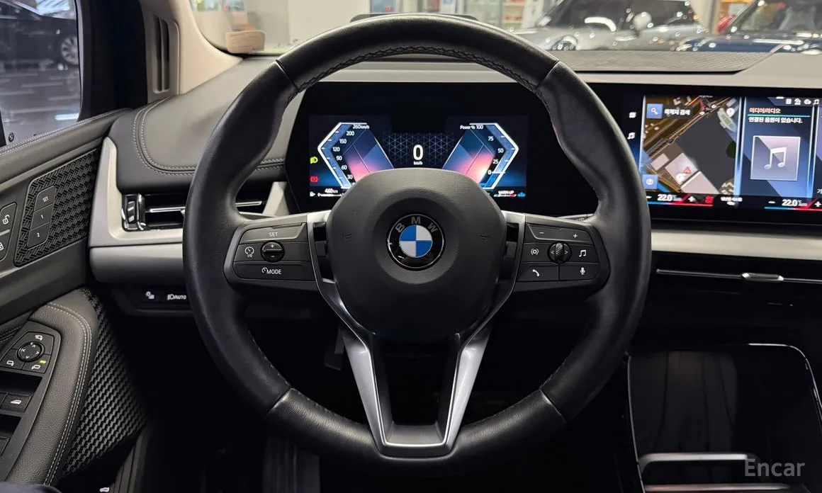 Фото 17 - BMW 2 Series