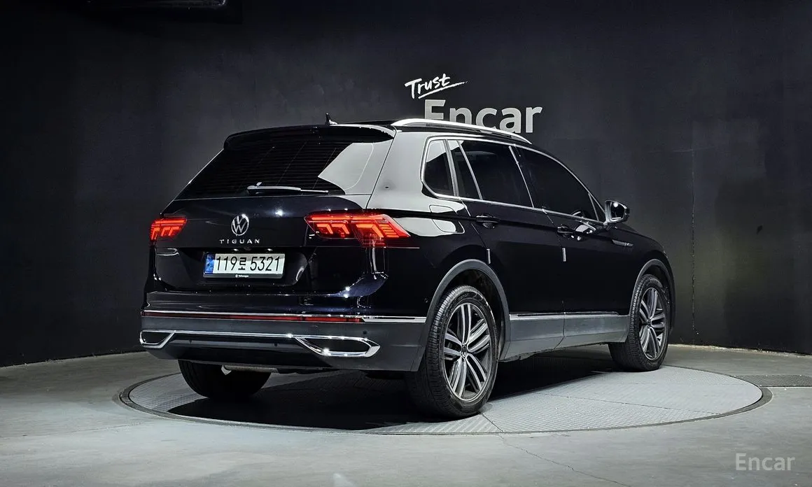 Фото 2 - Volkswagen Tiguan