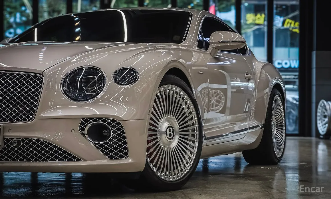 Фото 5 - Bentley Continental GT