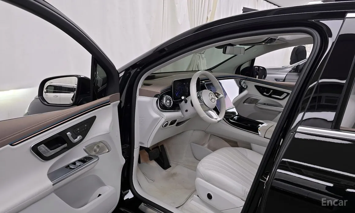 Фото 10 - Mercedes-Benz EQE