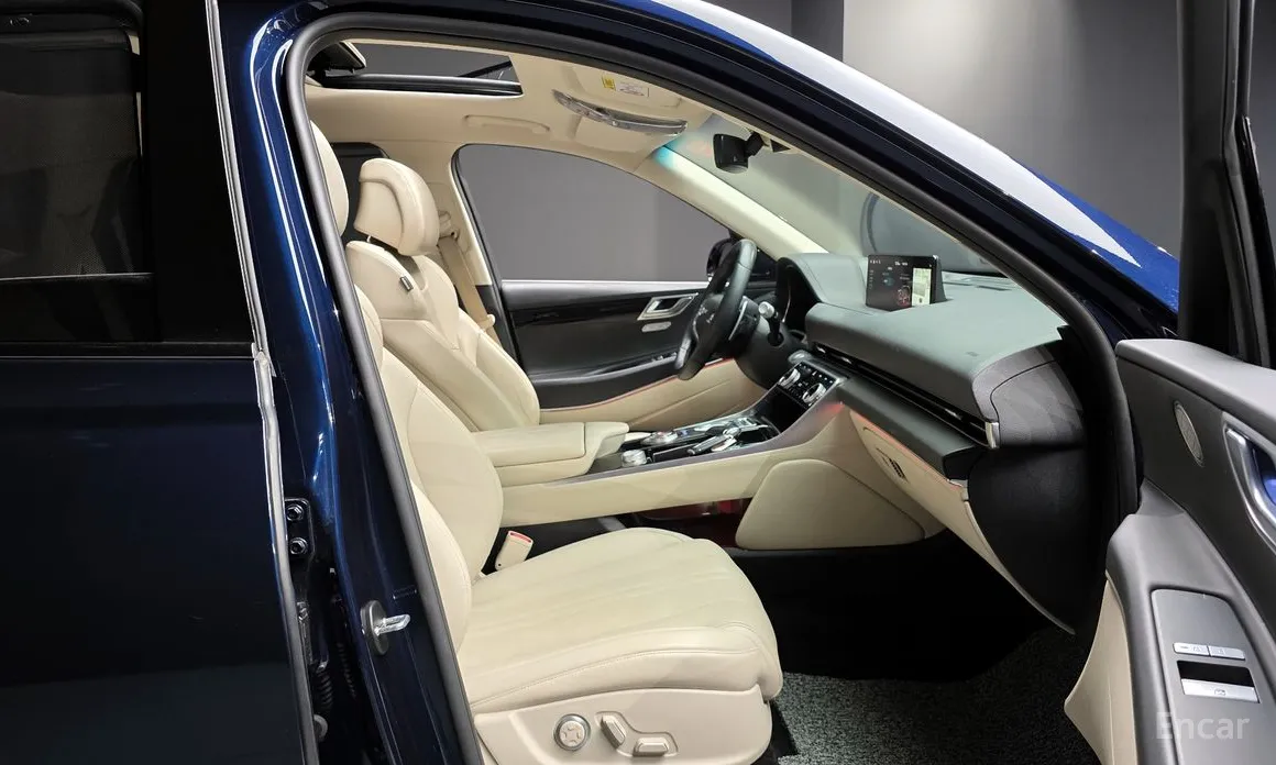 Фото 10 - Genesis GV80