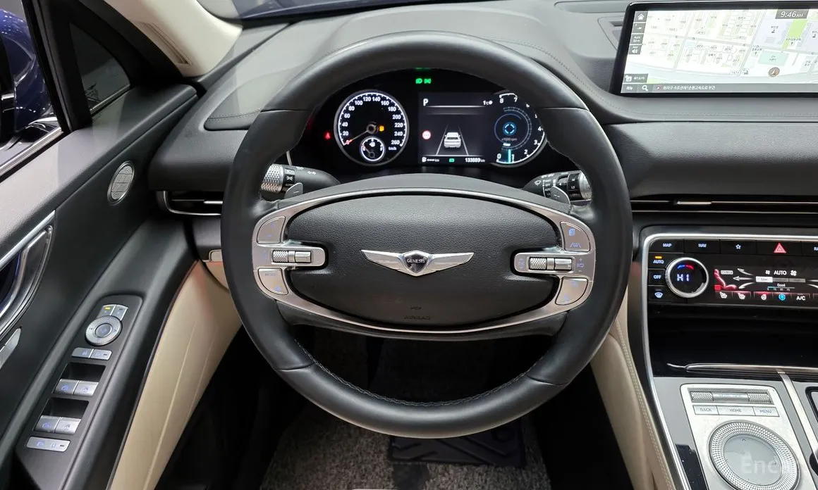 Фото 12 - Genesis GV80