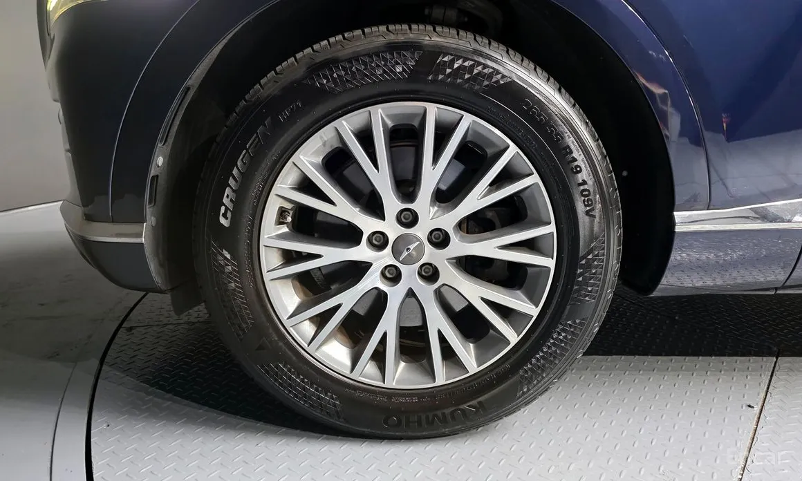 Фото 5 - Genesis GV80