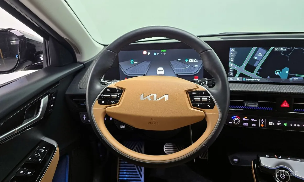 Фото 14 - Kia EV6