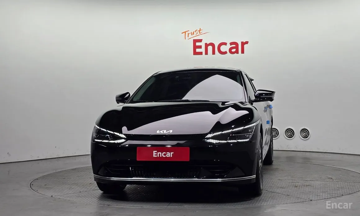Фото 3 - Kia EV6