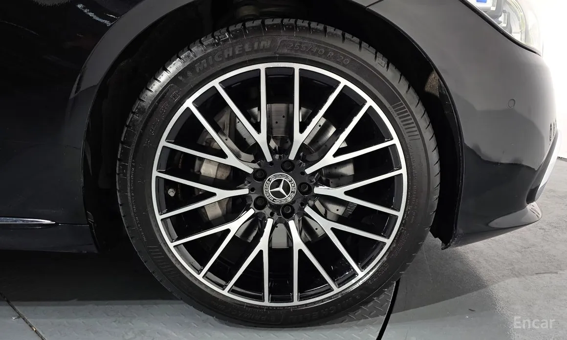 Фото 5 - Mercedes-Benz S-Class