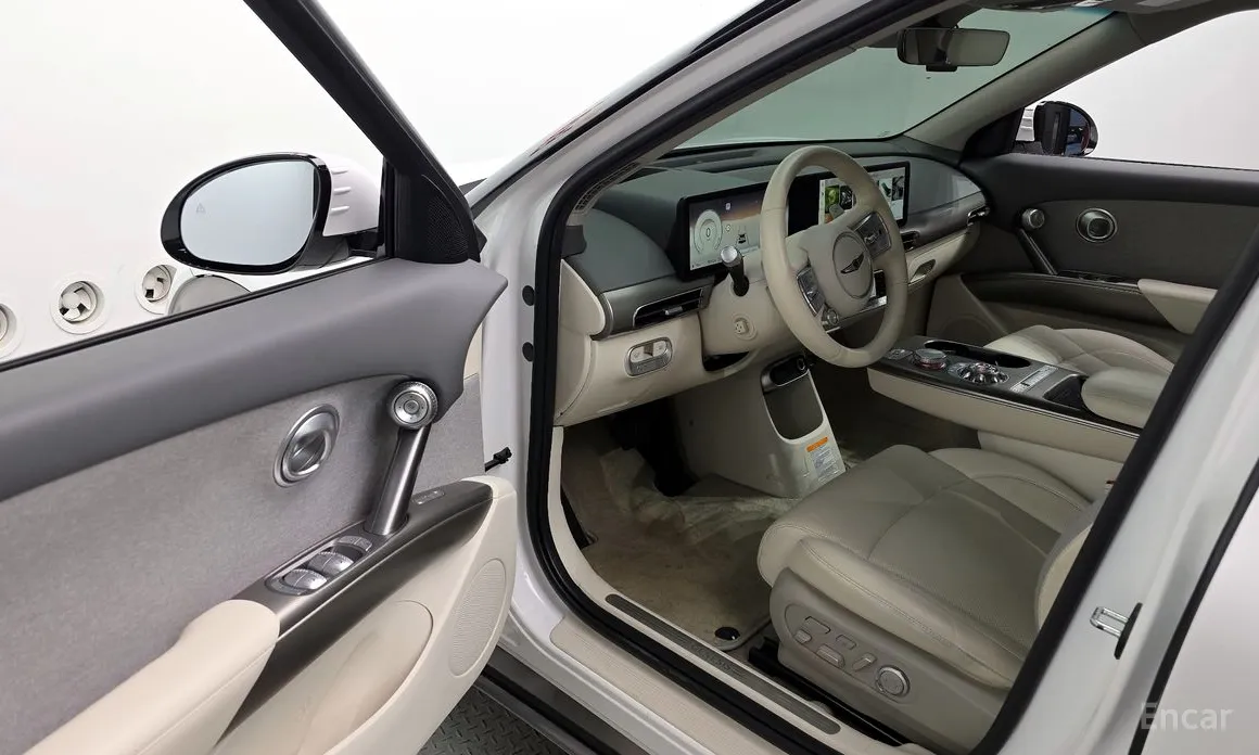 Фото 10 - Genesis GV60