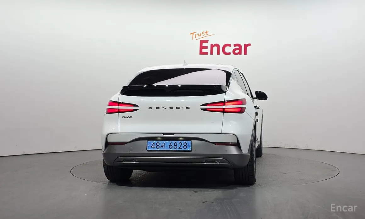Фото 4 - Genesis GV60