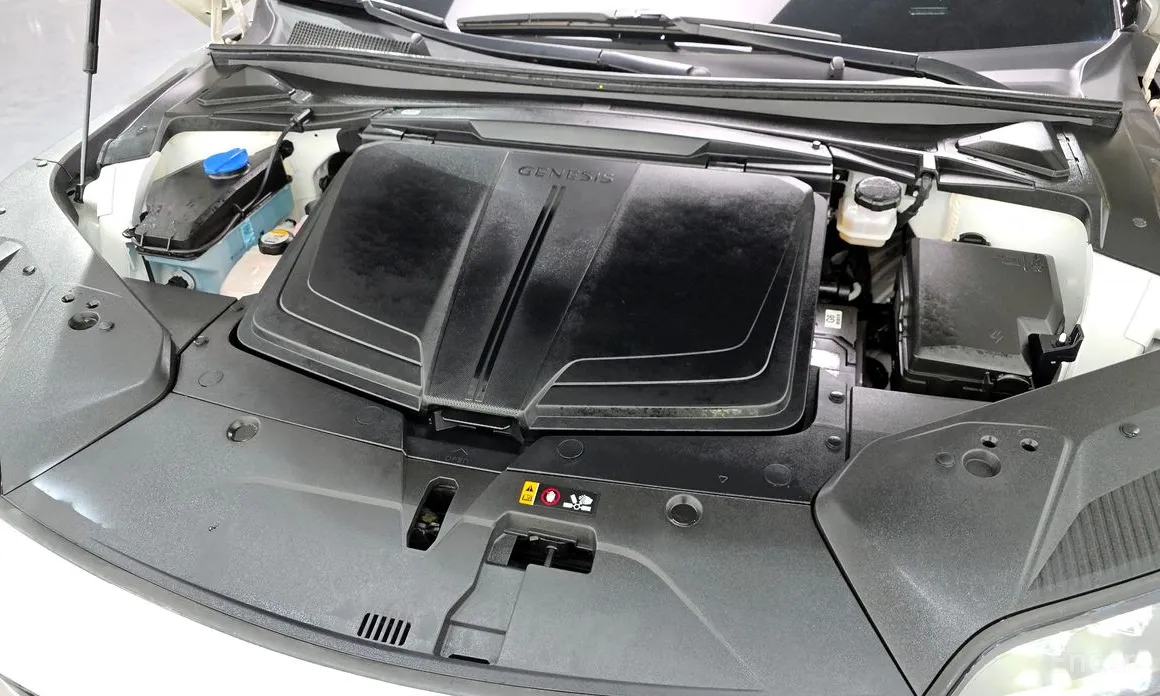 Фото 6 - Genesis GV60