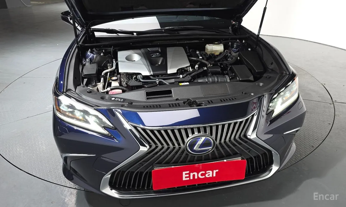 Фото 6 - Lexus ES