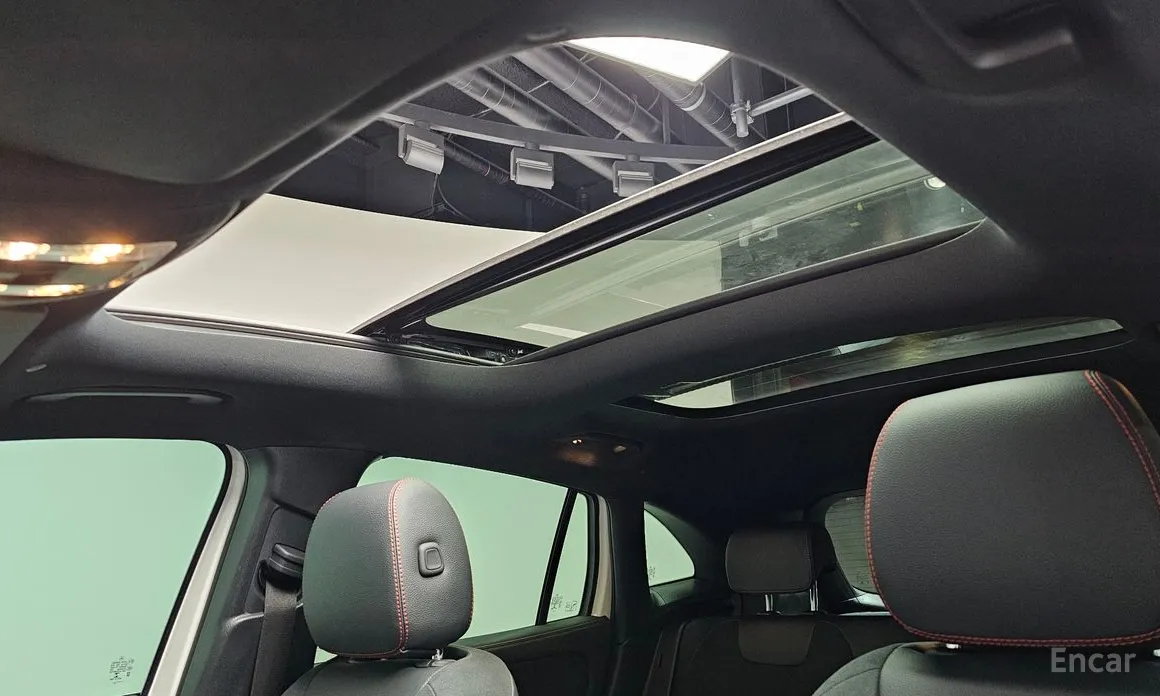 Фото 16 - Mercedes-Benz GLA-Class