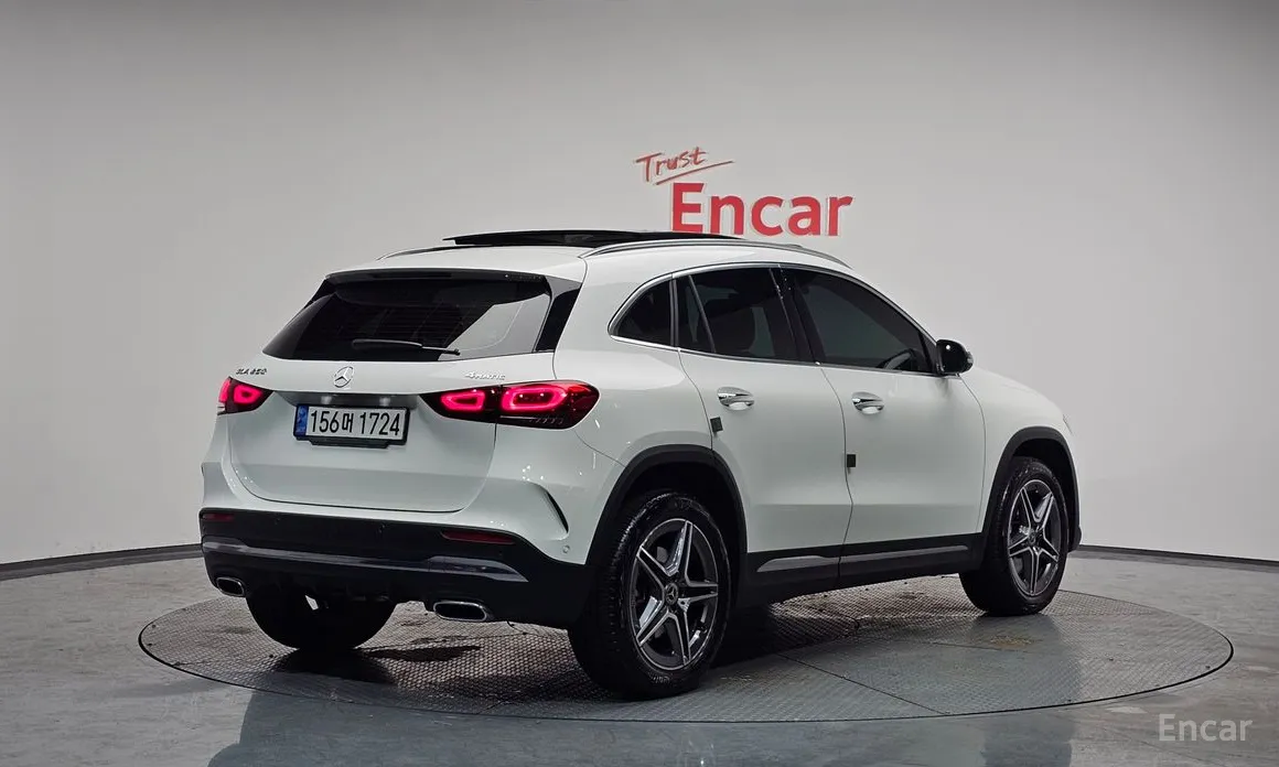 Фото 2 - Mercedes-Benz GLA-Class