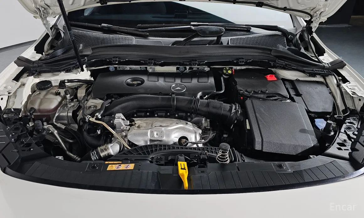 Фото 6 - Mercedes-Benz GLA-Class