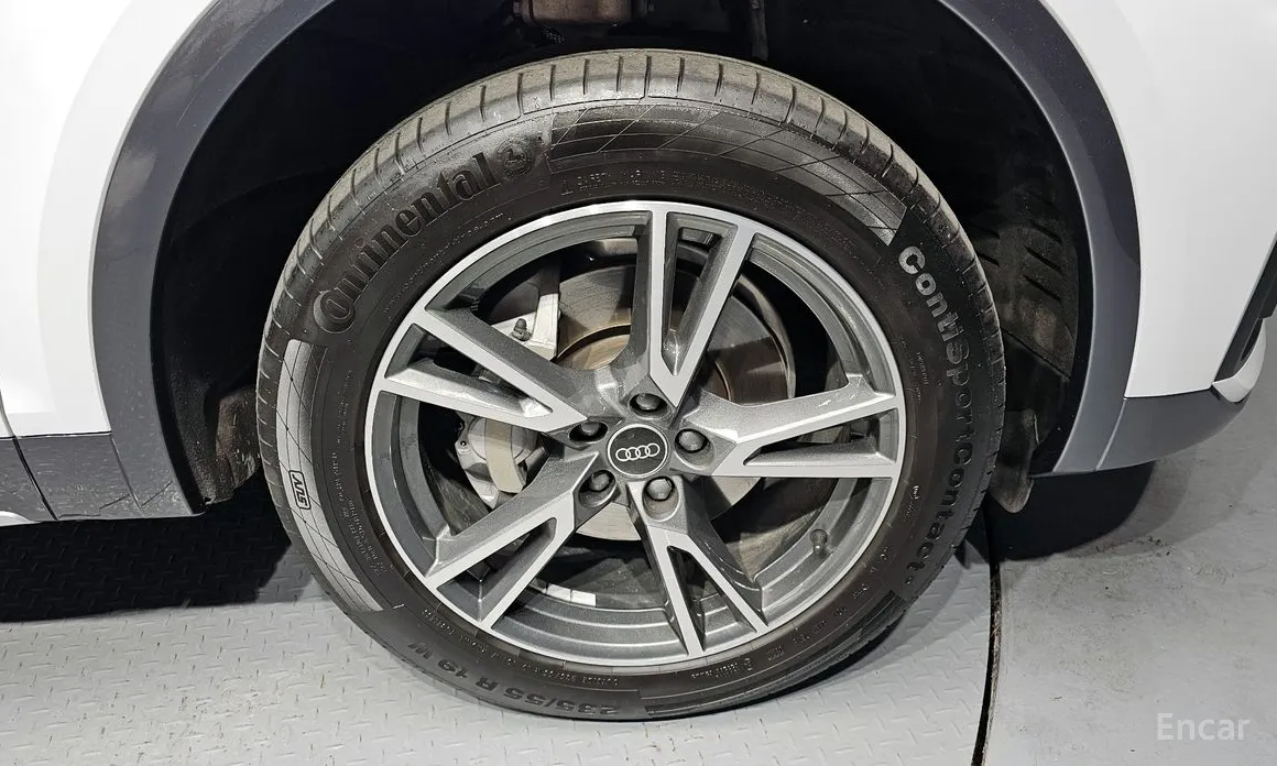 Фото 5 - Audi Q5