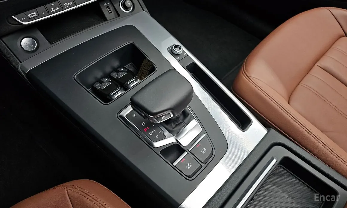 Фото 9 - Audi Q5