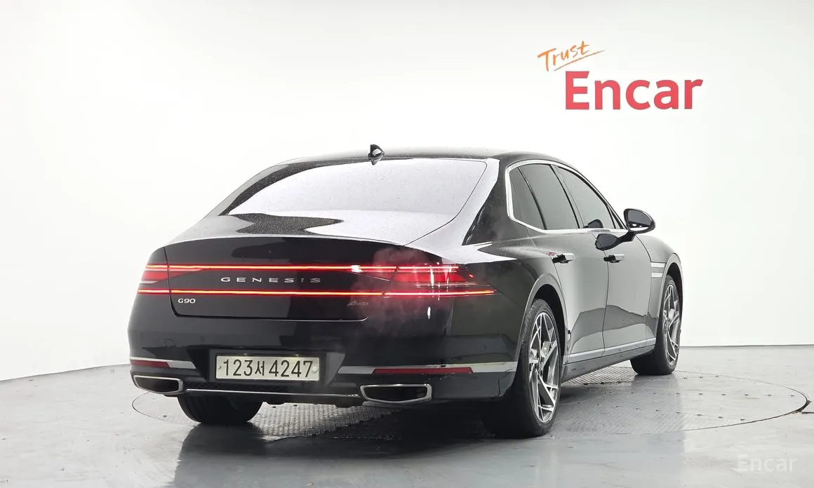 Фото 4 - Genesis G90
