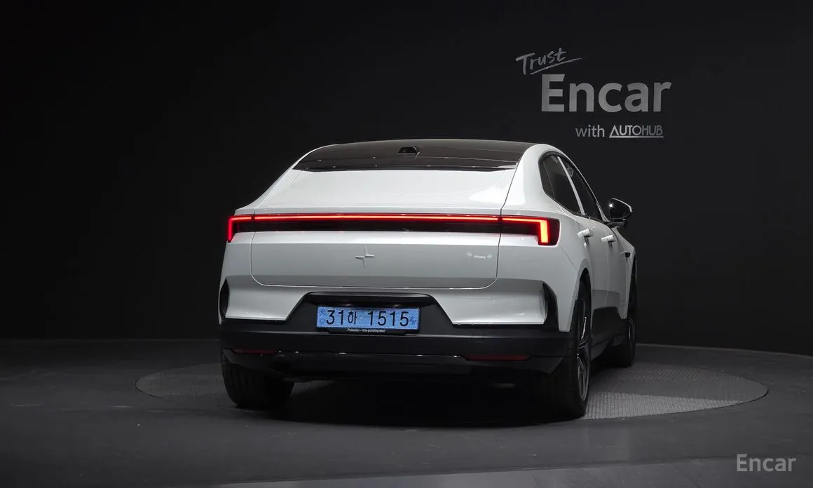 Фото 4 - Polestar 4