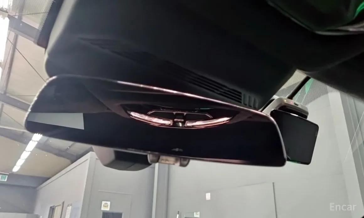 Фото 14 - BMW 7 Series