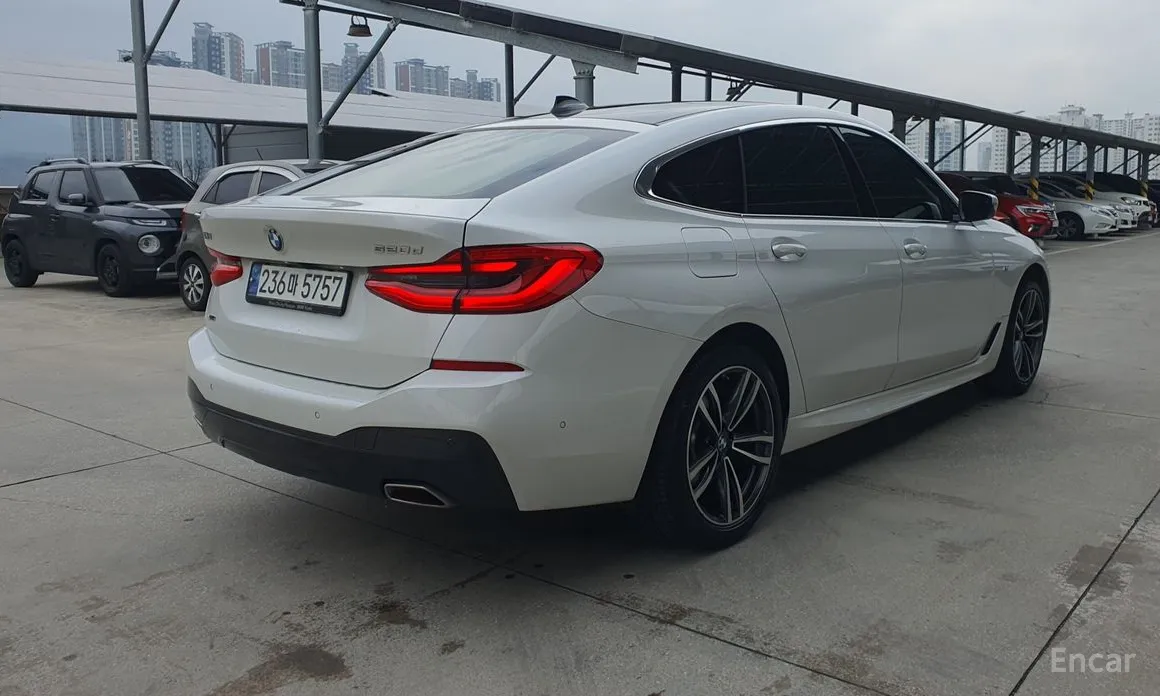 Photo 11 - BMW Gran Turismo