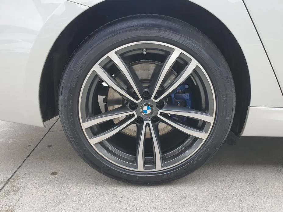 Photo 5 - BMW Gran Turismo