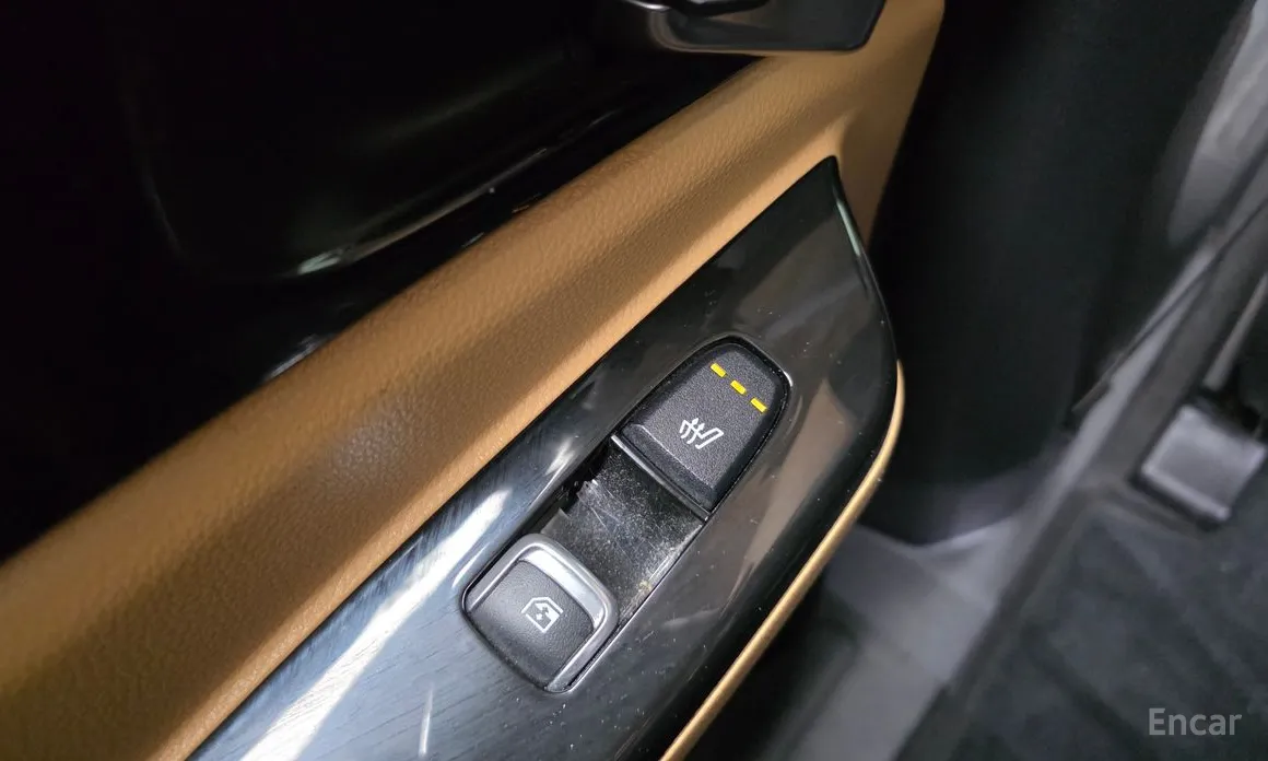 Фото 18 - Kia Carnival