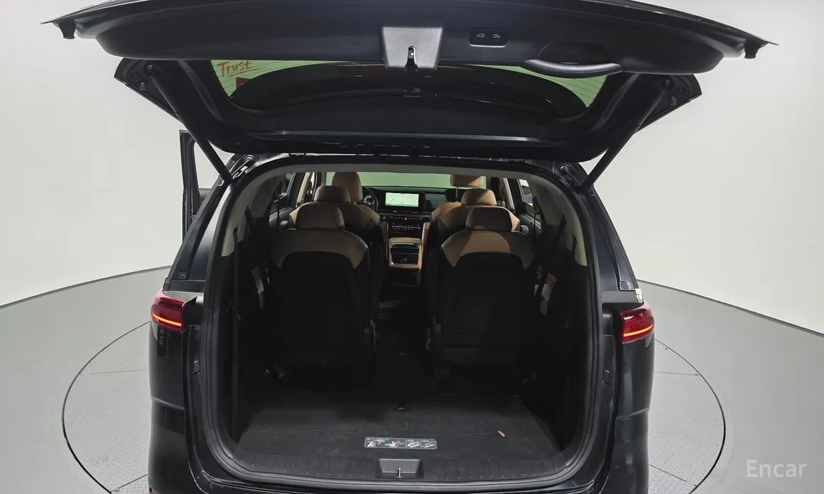 Фото 20 - Kia Carnival