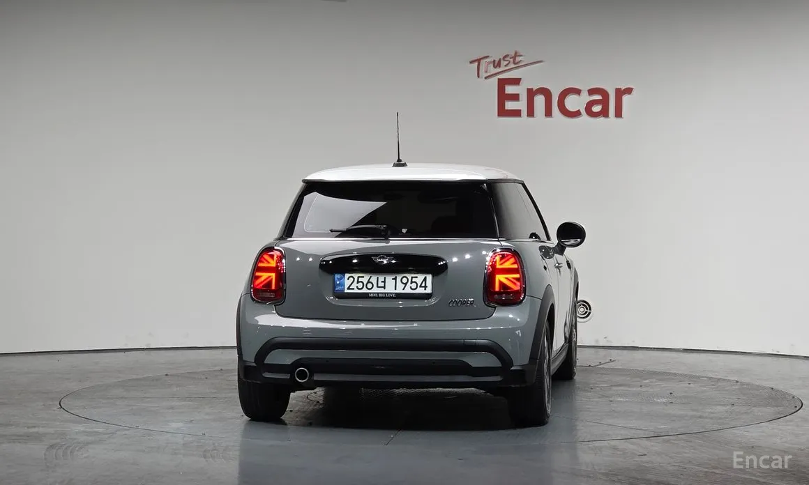 Фото 4 - Mini Cooper