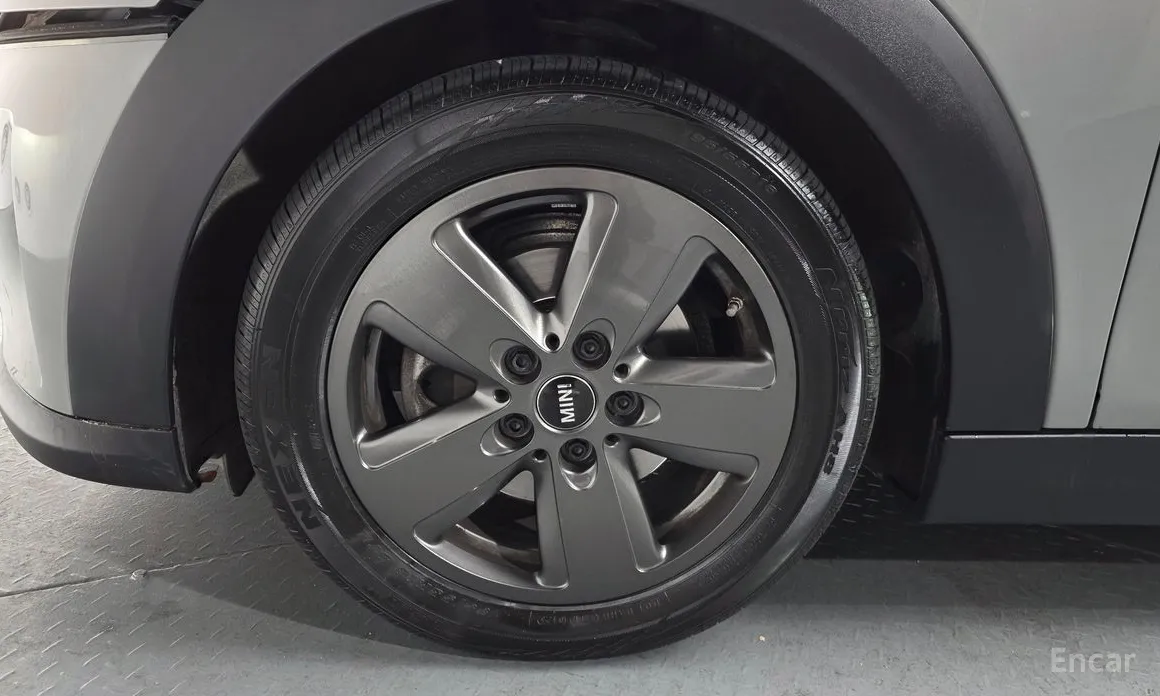 Фото 5 - Mini Cooper