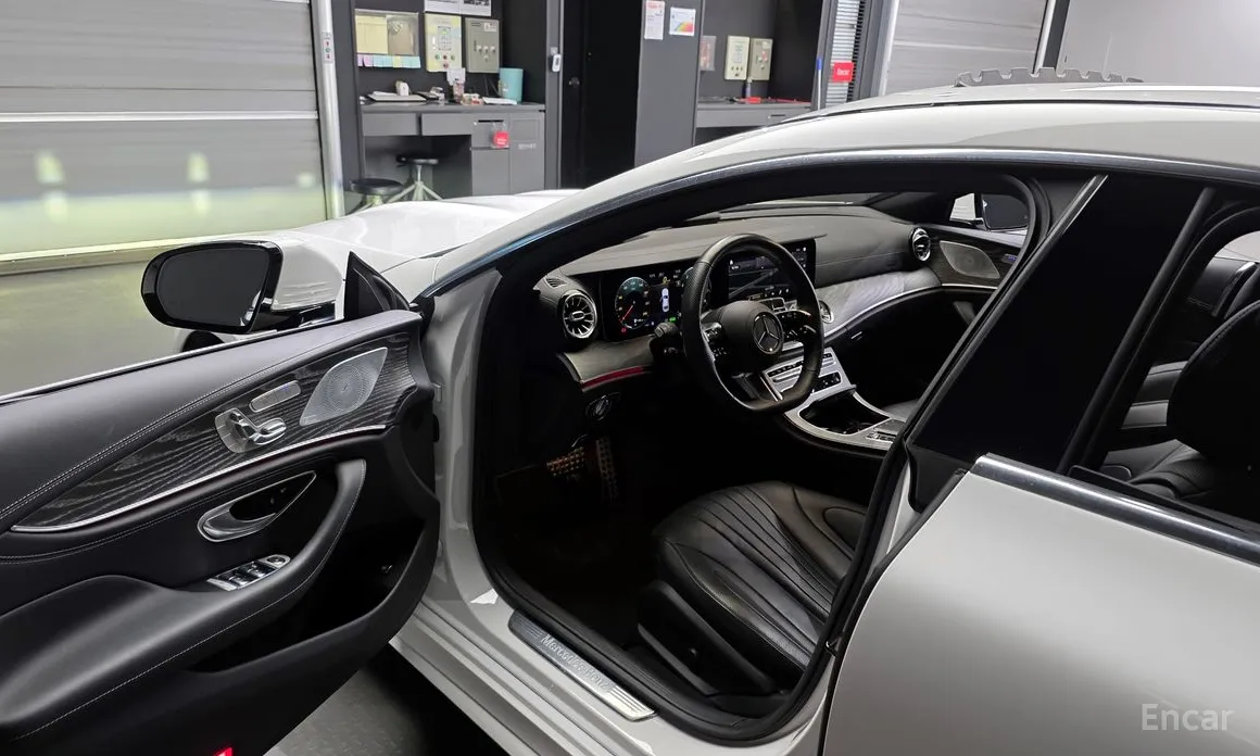 Фото 10 - Mercedes-Benz CLS-Class