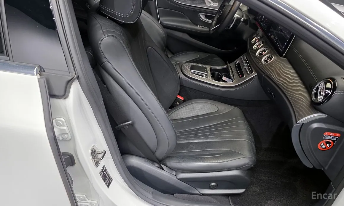 Фото 12 - Mercedes-Benz CLS-Class