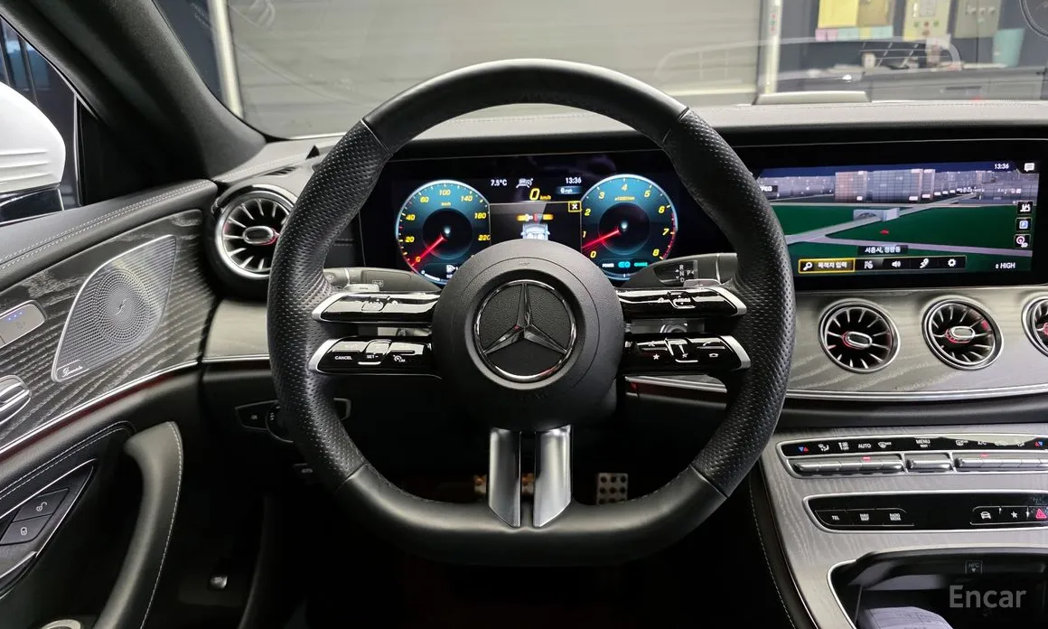 Фото 13 - Mercedes-Benz CLS-Class