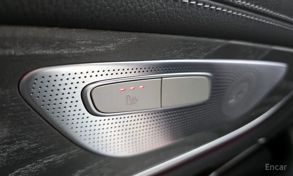 Фото 18 - Mercedes-Benz CLS-Class