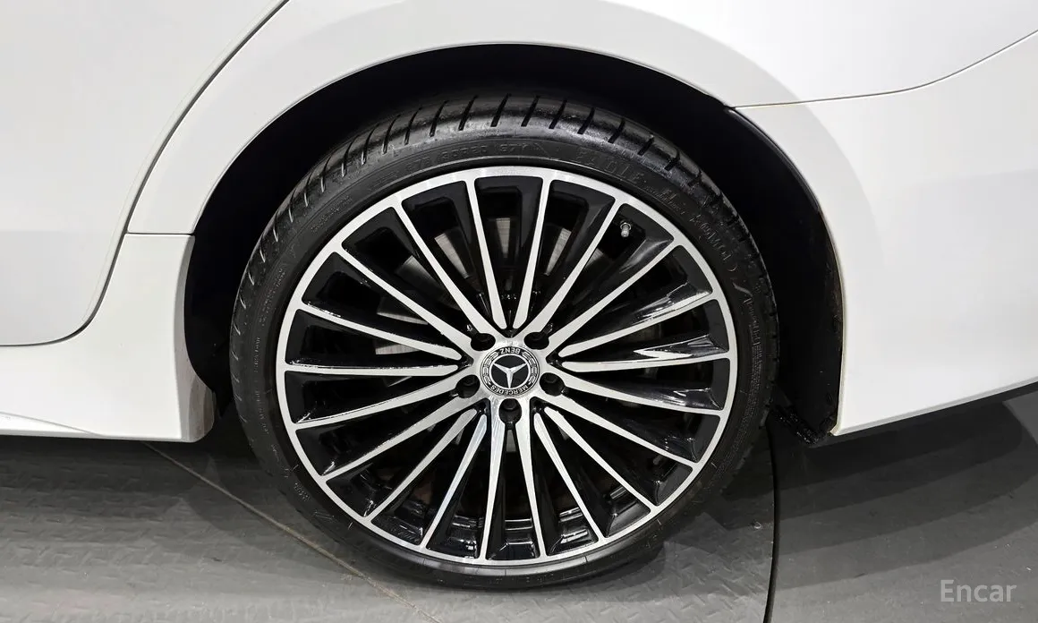 Фото 5 - Mercedes-Benz CLS-Class