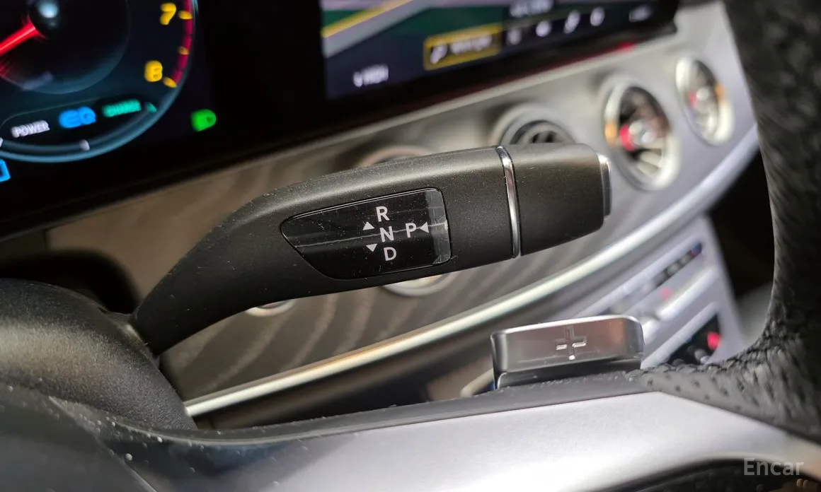 Фото 9 - Mercedes-Benz CLS-Class