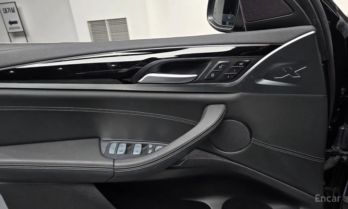 Фото 18 - BMW X4