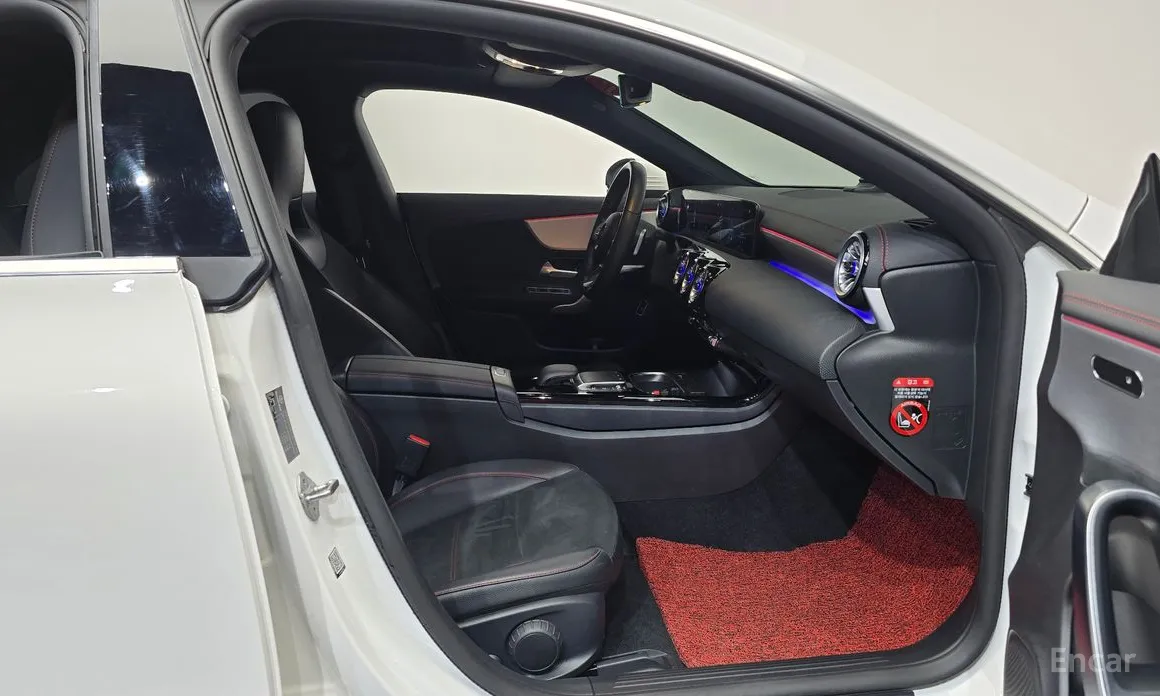 Фото 11 - Mercedes-Benz CLA-Class