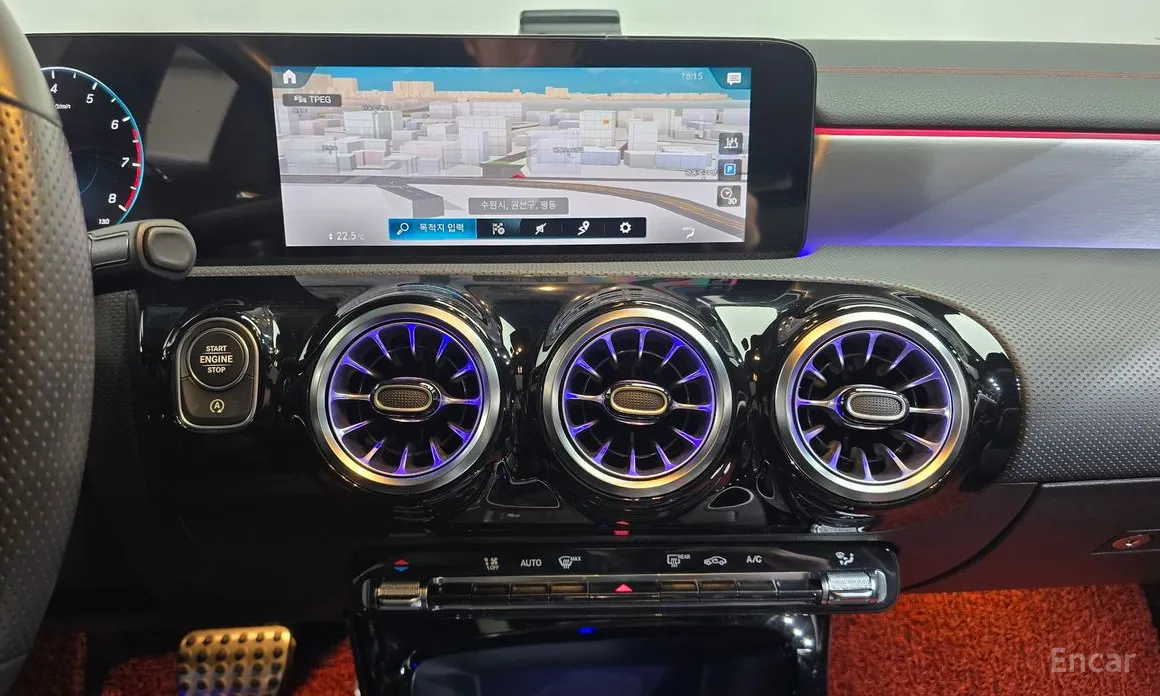 Фото 14 - Mercedes-Benz CLA-Class