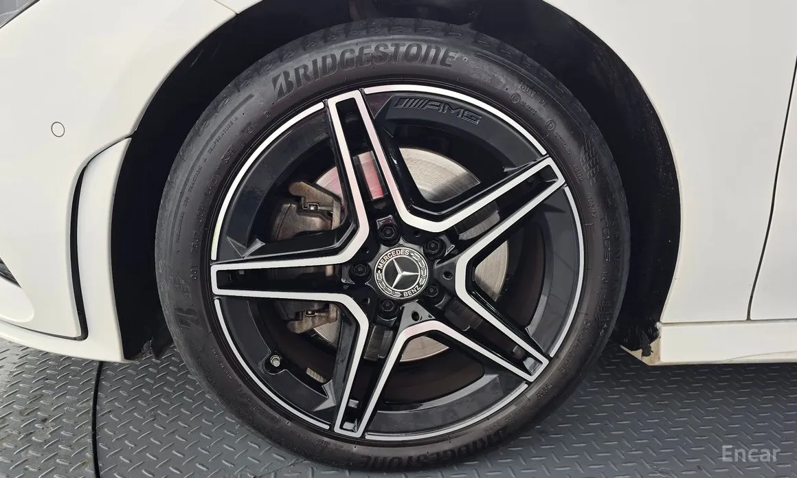 Фото 5 - Mercedes-Benz CLA-Class