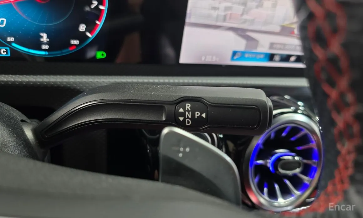 Фото 9 - Mercedes-Benz CLA-Class