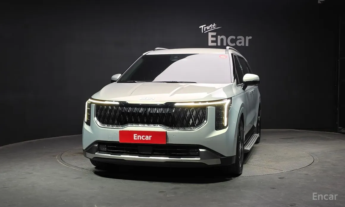 Фото 3 - Kia Carnival