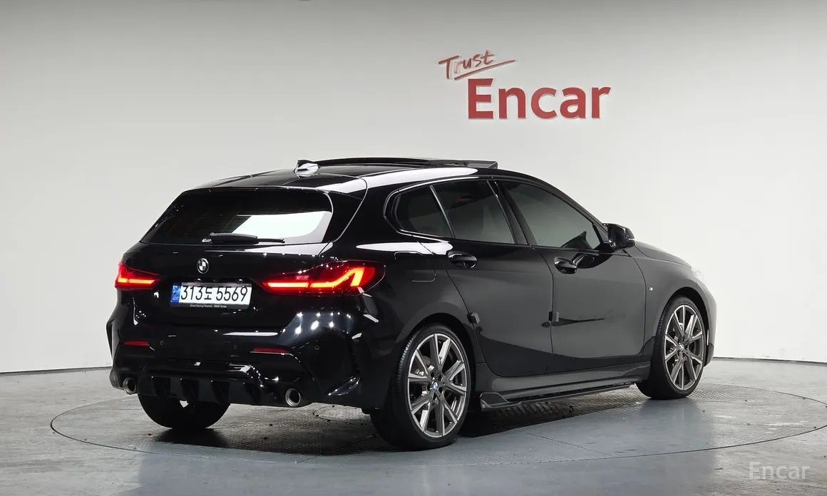 Фото 2 - BMW 1 Series