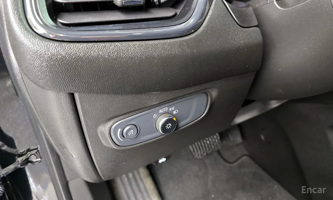 Фото 18 - Chevrolet Equinox