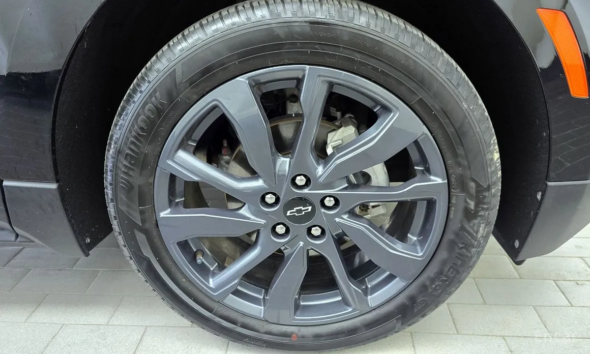 Фото 5 - Chevrolet Equinox