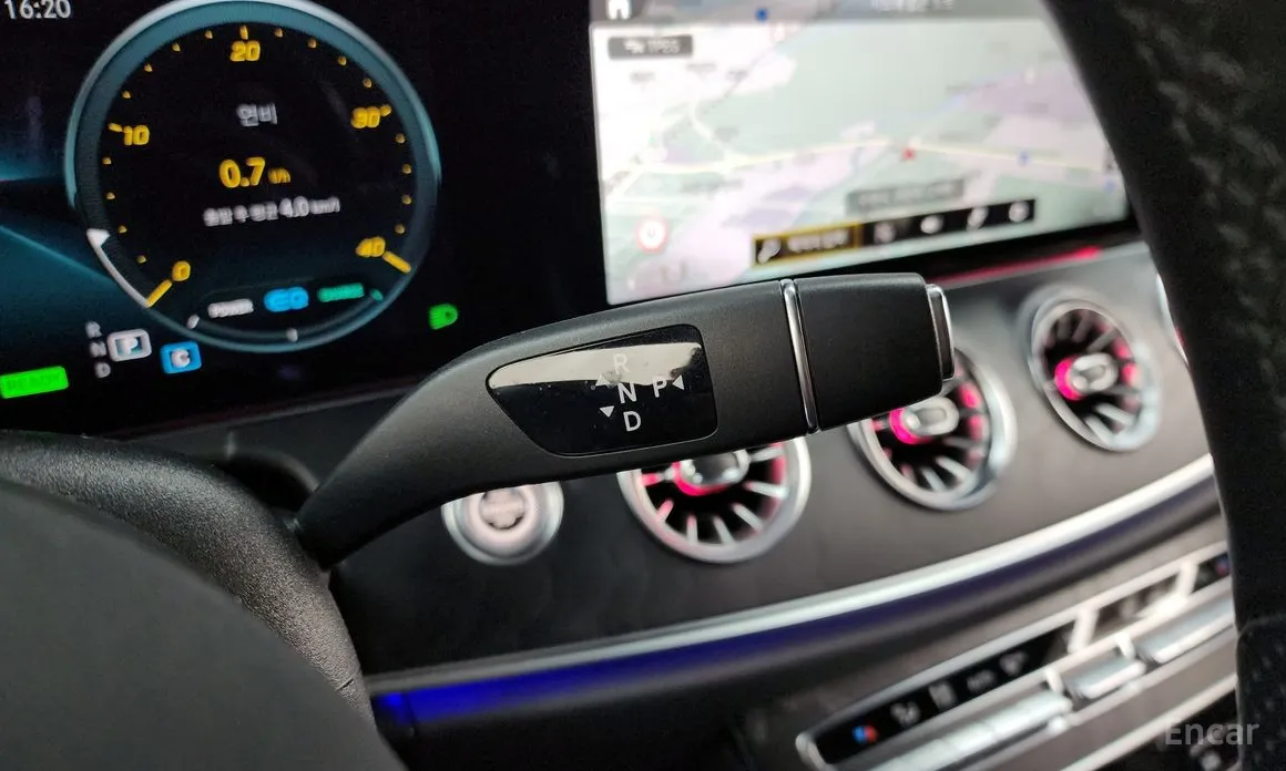 Фото 9 - Mercedes-Benz CLS-Class