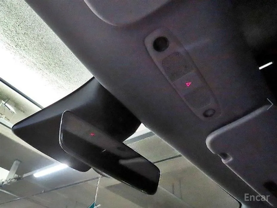 Фото 14 - Tesla Model Y